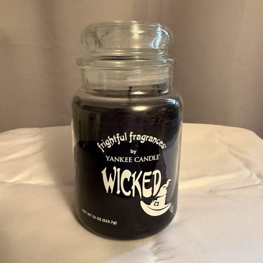 YANKEE CANDLE Frightful Fragrances WICKED Large JAR New HALLOWEEN Licorice Black